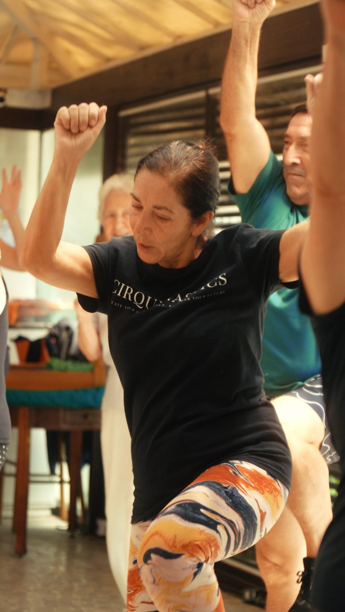 Registro real de uma aula do Dance na Orla — momento 18