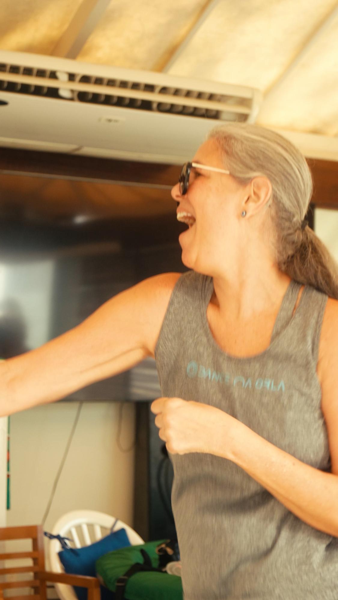 Registro real de uma aula do Dance na Orla — momento 11